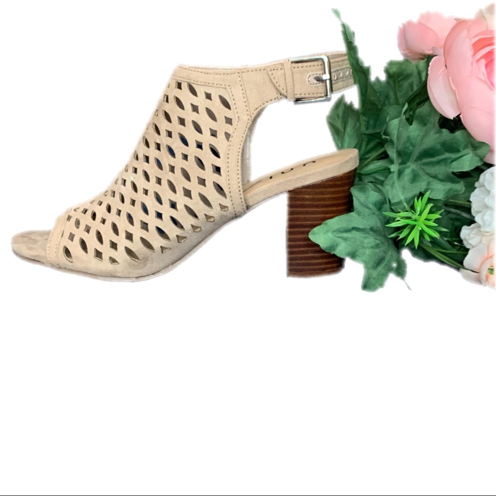 😎 Unisa cutout open toe bootie SZ 8.5